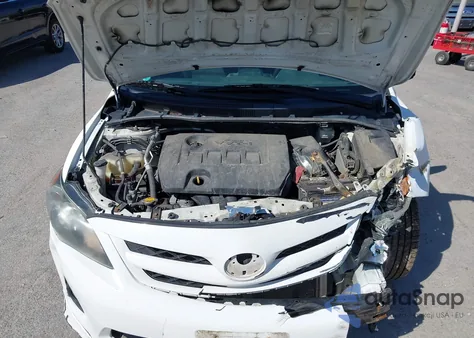 2012 Toyota Corolla S z USA, uszkodzony, nr VIN 2T1BU4EE5CC882396